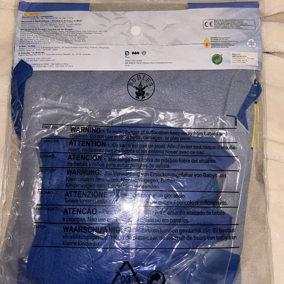 Batman Infant Costume - Blue and Gray 0-6 months - Picture 5 of 5